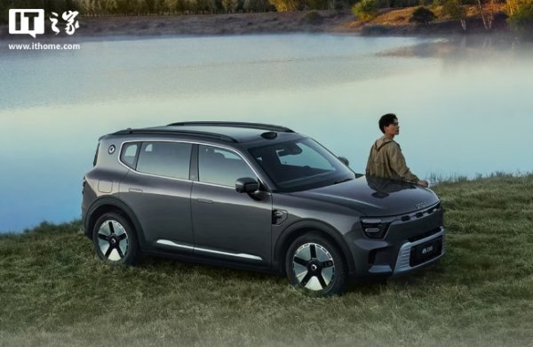 小散配资 smart 首款插混车型“精灵#5 EHD”预售，18.99 万起